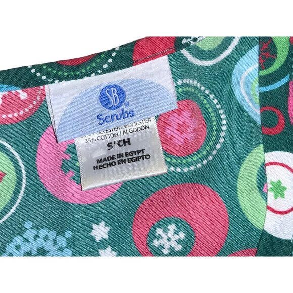 SB Scrubs Nurse Scrub Top Christmas Winter Snowflake Classic Emerald Size Small - Picture 8 of 9